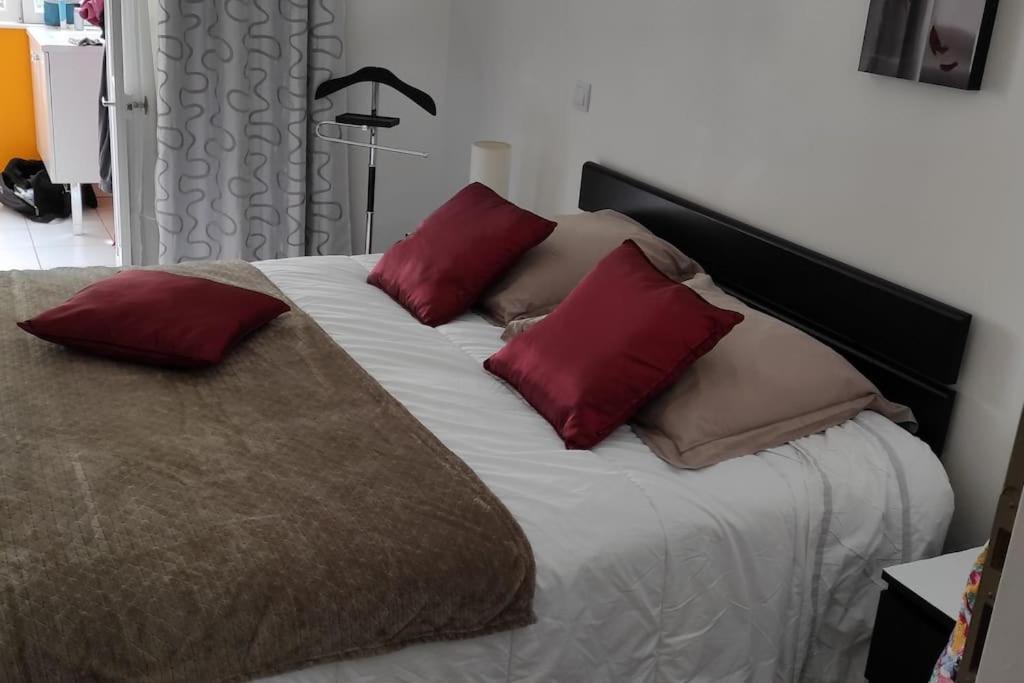 Apartament Chez Ghys Eaux-Bonnes Zewnętrze zdjęcie