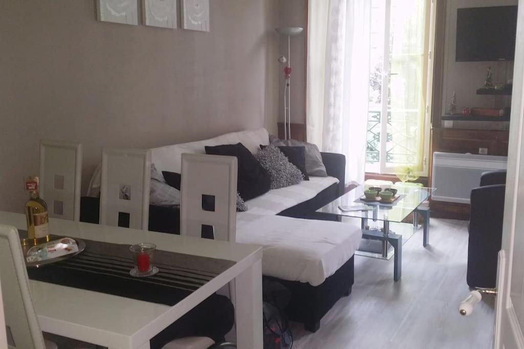 Apartament Chez Ghys Eaux-Bonnes Zewnętrze zdjęcie